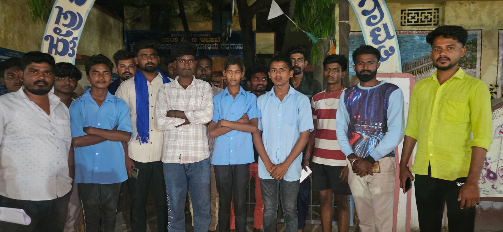 ಎಸ್ಸೆಸೆಲ್ಸಿ ಪರೀಕ್ಷೆ: ಹಾಲ್ಟ್ ಟಿಕೇಟ್ ಬಾರದೇ ಪರೀಕ್ಷೆ ಬರೆಯದ   ಮರಳಿ ಪ್ರೌಢಶಾಲೆಯ 12 ವಿದ್ಯಾರ್ಥಿಗಳು!