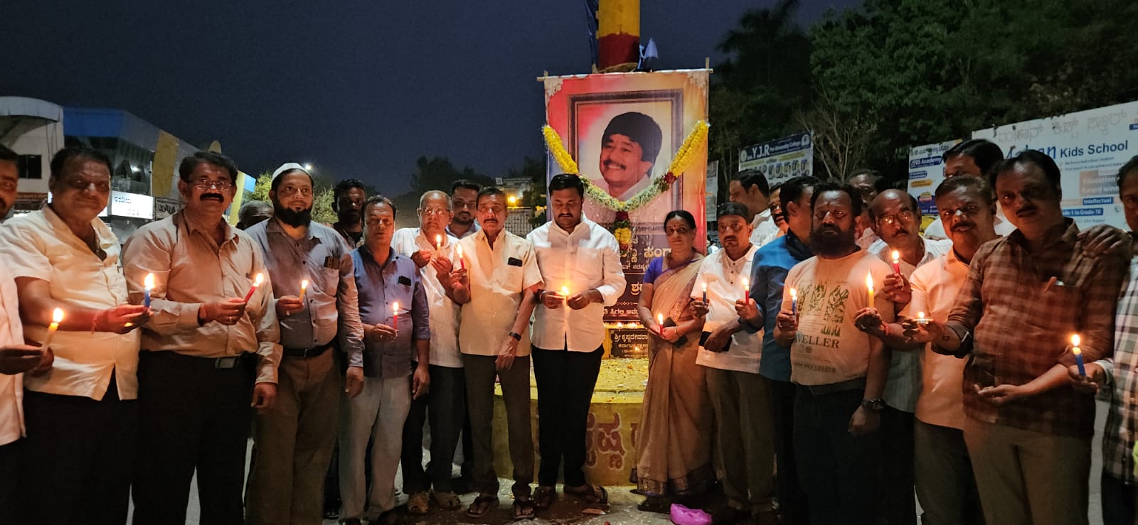 ಕರಿಯಣ್ಣ ಸಂಗಟಿಯವರಿಗೆ ಅಭಿಮಾನಿಗಳಿಂದ ಶ್ರದ್ಧಾಂಜಲಿ..