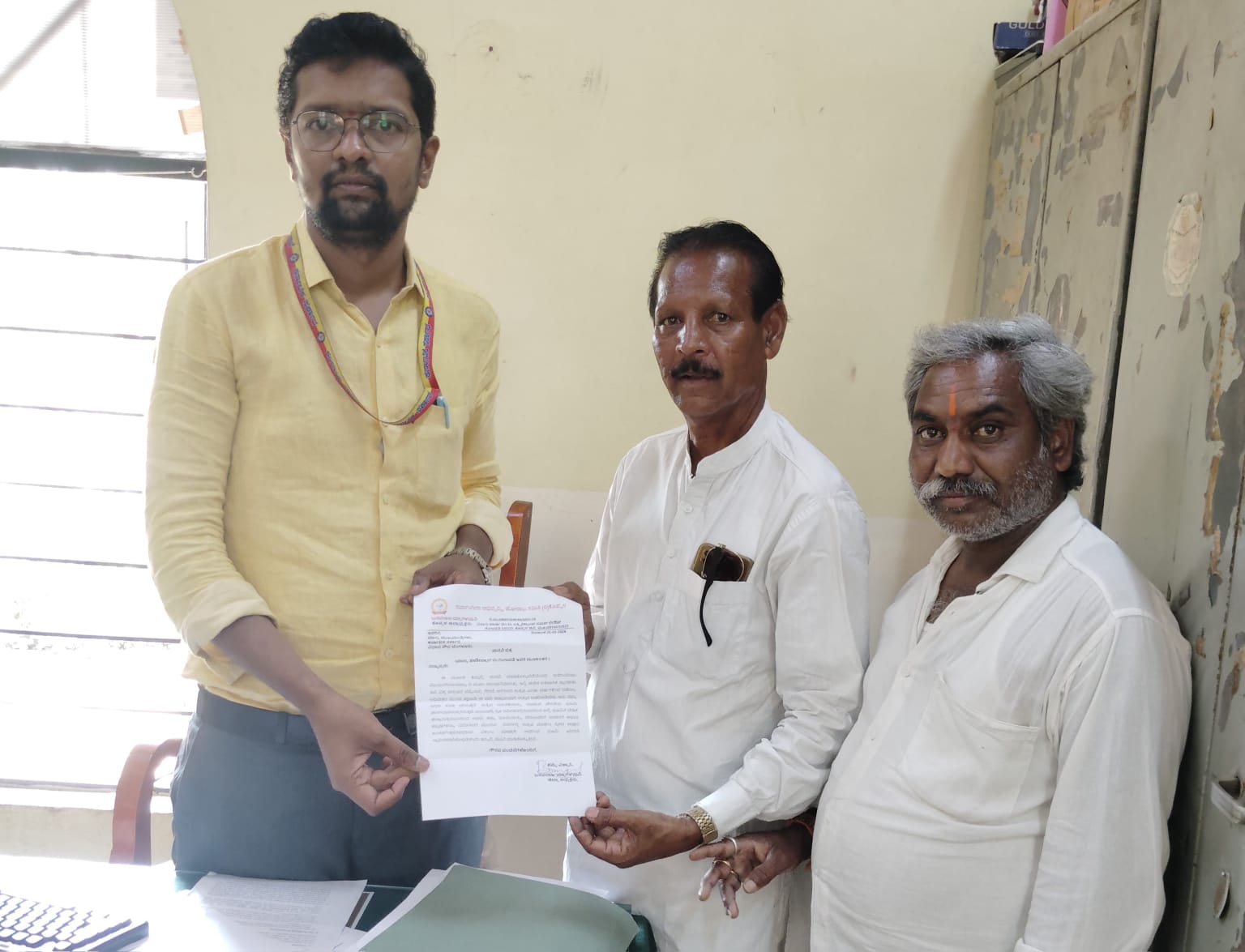 ಐತಿಹಾಸಿಕ  ಆನೆಗೊಂದಿ ಉತ್ಸವಕ್ಕಾಗಿ ಶಾಶ್ವತ ಭೂಮಿ ಖರೀದಿಸುವಂತೆ ಆಗ್ರಹ