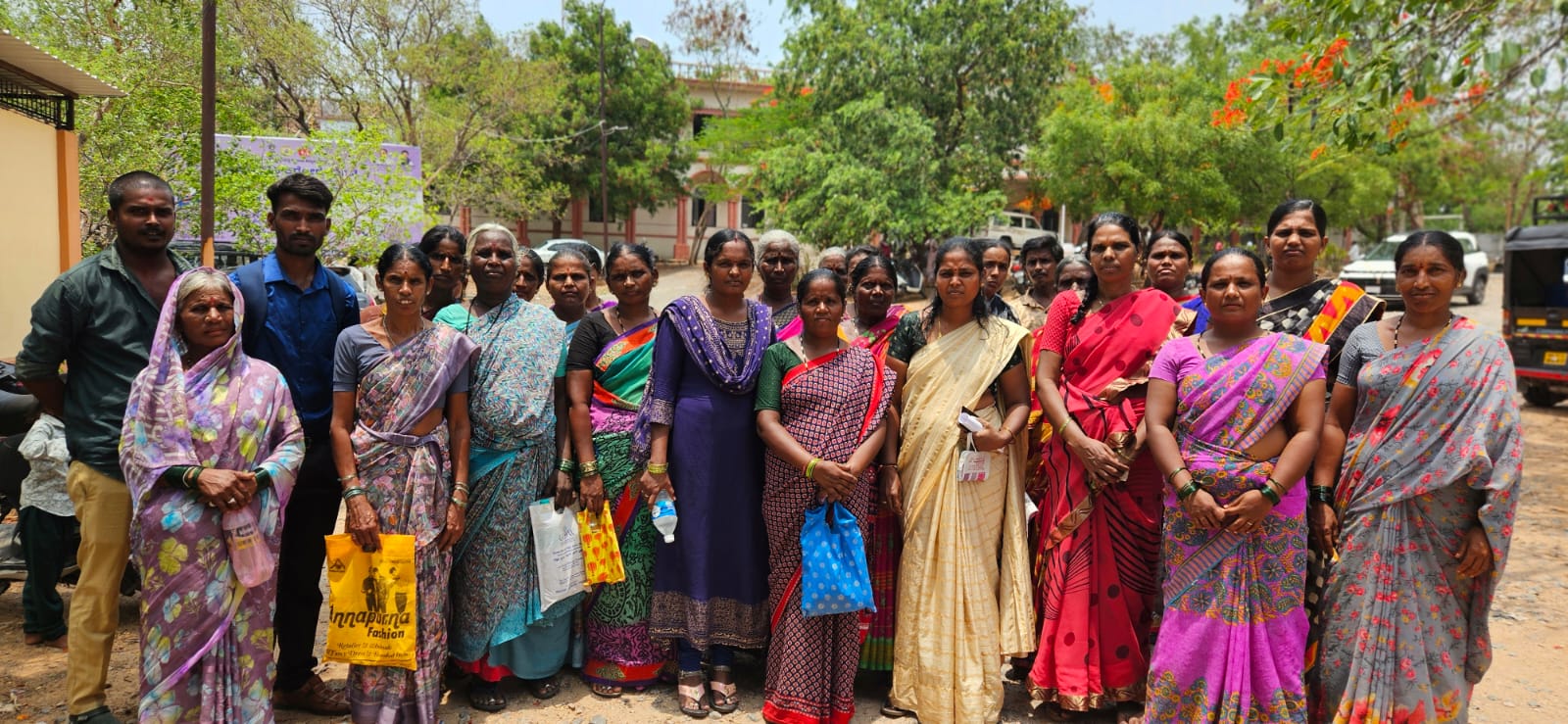 ಭೂಮಿ ಇದ್ದವರಿಗೆ ನಿಯಮ ಉಲ್ಲಂಘಿಸಿ ಗಾಂವಠಾಣಾ ಭೂಮಿಯನ್ನು ಮಂಜೂರು ಮಾಡಿದ ಕಂದಾಯ ಇಲಾಖೆ ಅಧಿಕಾರಿಗಳು!